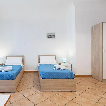 Apartment Piazza Pretoria & Quattro Canti Roomy Flats With Balconies *