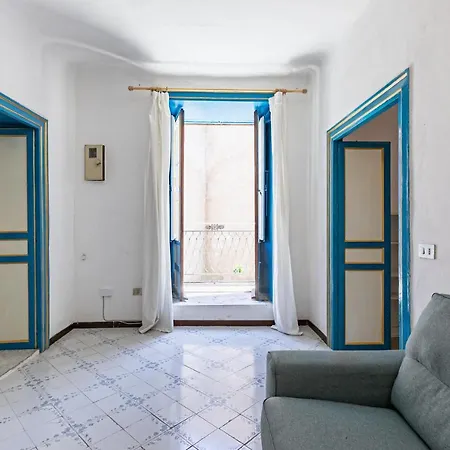 Piazza Pretoria & Quattro Canti Roomy Flats With Balconies Apartment